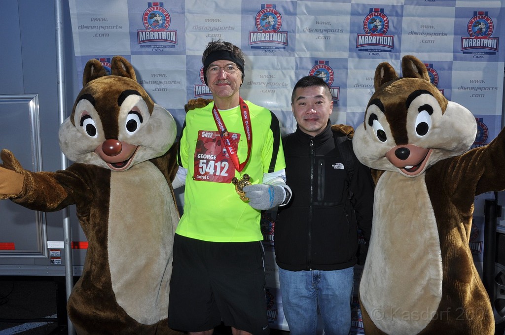 Disney 2010 D2 2050.jpg